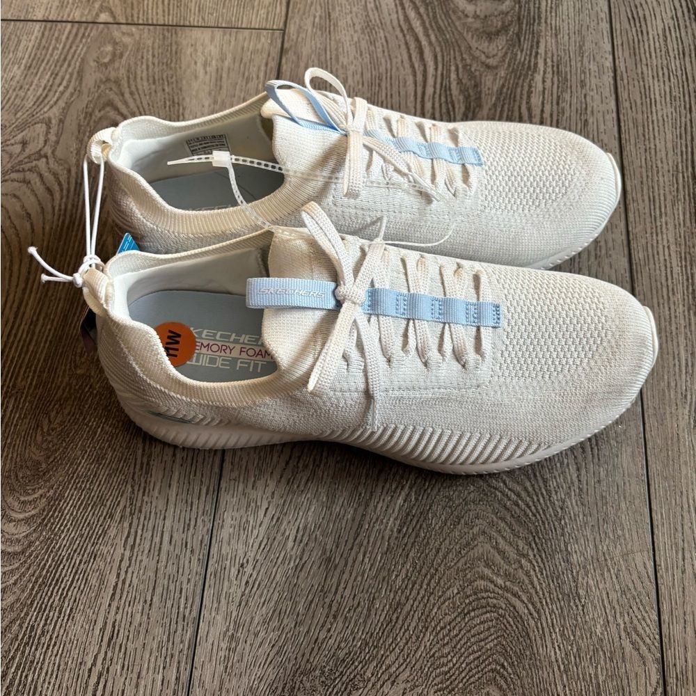 Skechers White and Light Blue Knit Sneakers memory foam wide fit shoes - Picture 5 of 9